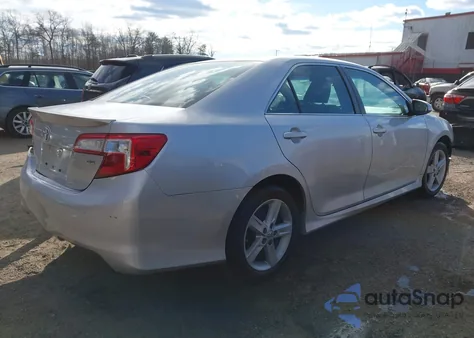 2012 Toyota Camry Se z USA, uszkodzony, nr VIN 4T1BF1FK6CU069936